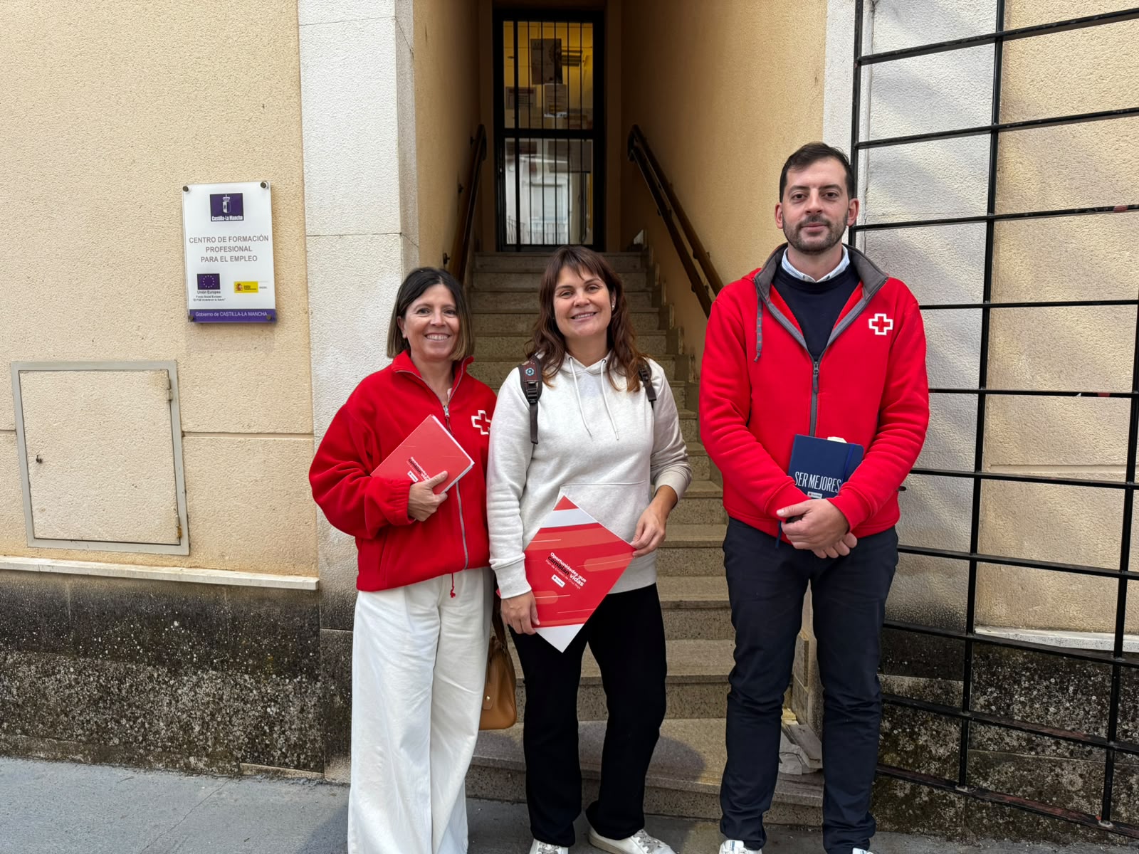 Cruz Roja acerca nuevas oportunidades de empleo al medio rural con la puesta en marcha de un nuevo servicio en Cañete