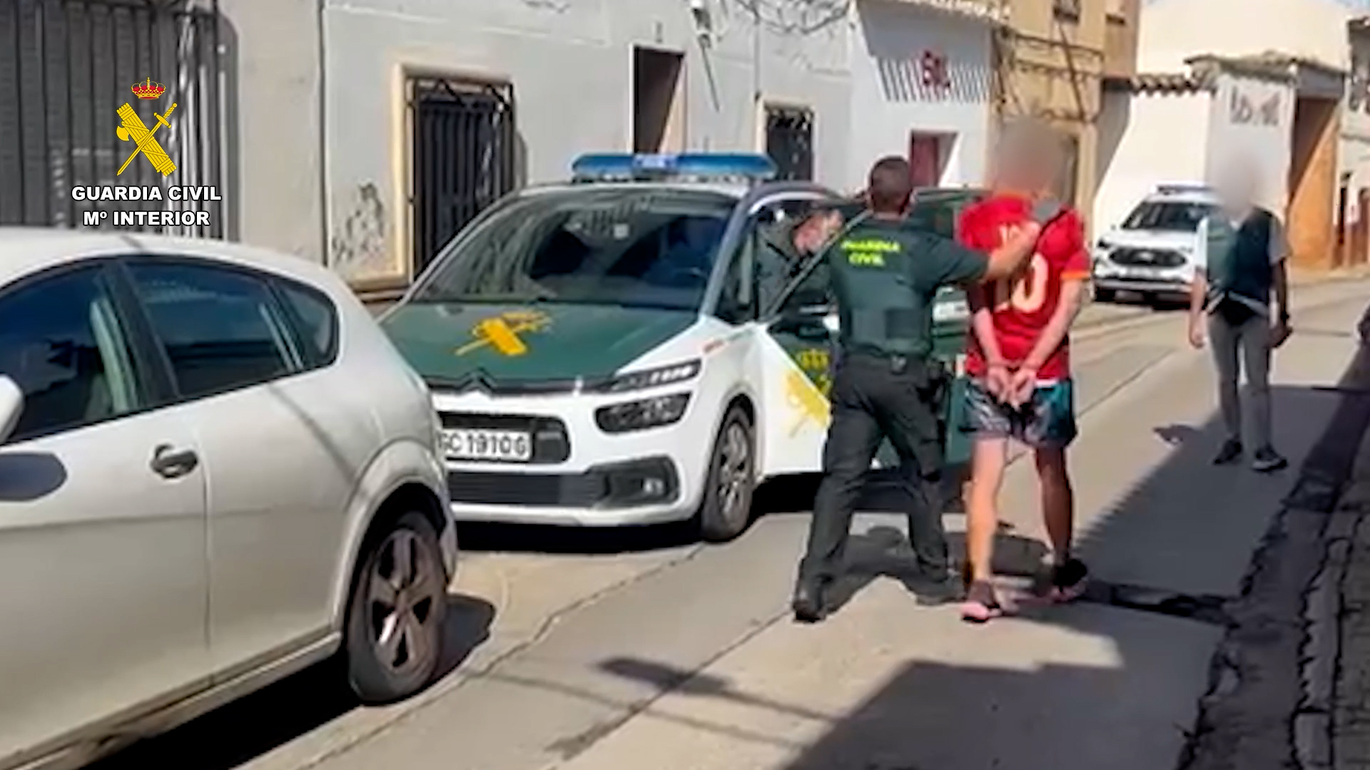 Detenidos una madre y sus dos hijos por estafar a personas que buscaban vivienda de alquiler