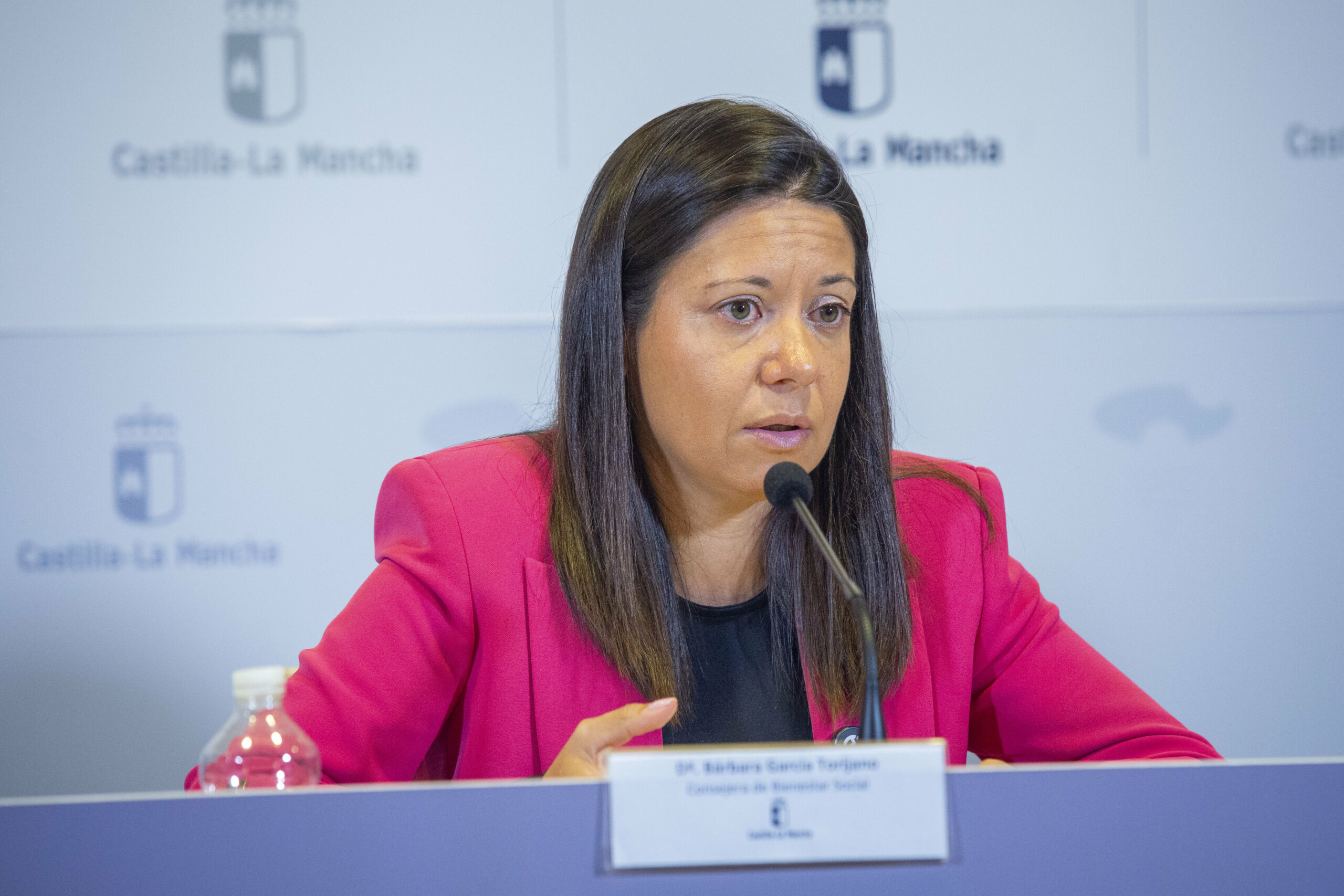 El Gobierno de Castilla-La Mancha informa sobre la II Estrategia contra la Pobreza y la Desigualdad Social 2026-2030 1 El Gobierno de Castilla-La Mancha informa sobre la II Estrategia contra la Pobreza y la Desigualdad Social 2026-2030