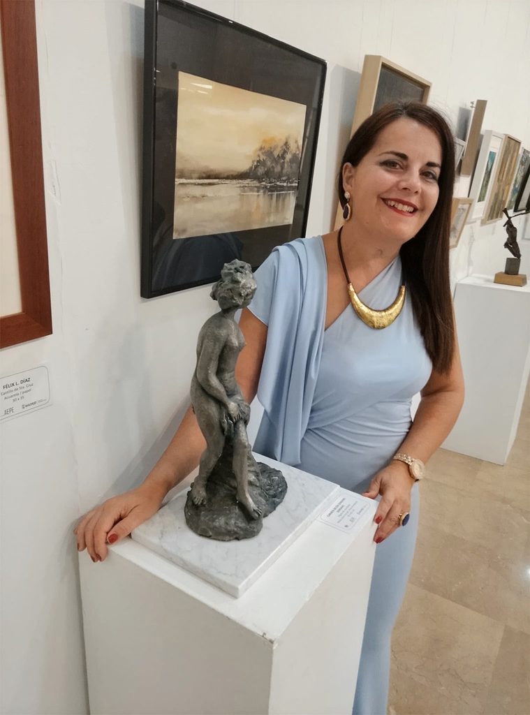 Carmen Belén Serrano expone “Figura de una Reina” en el 45º Certamen de Pequeño Formato de Madrid 1 figuradeunareina 3