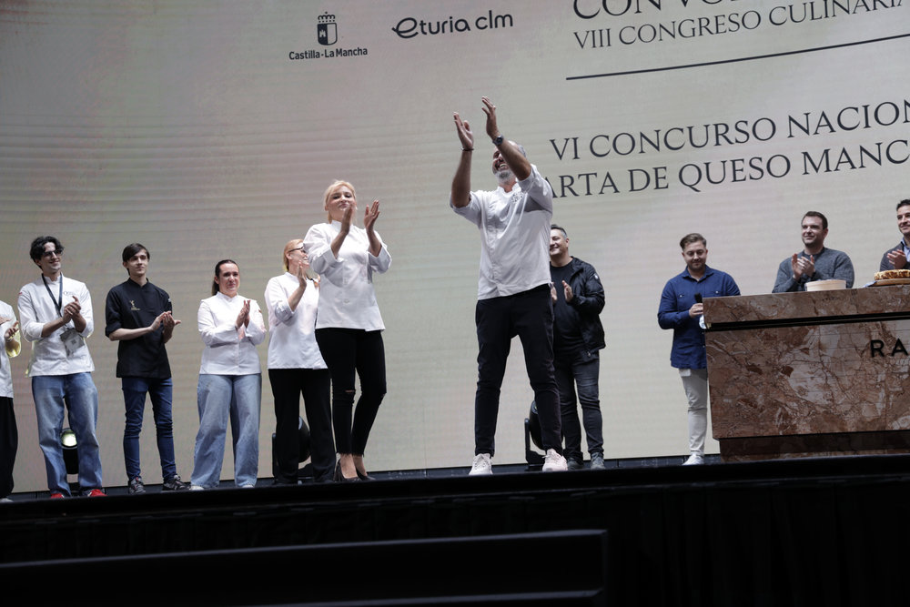 El VI Concurso Nacional de Tarta de Queso Manchego 2026 corona a José Antonio Pintado Mota y Nicoleta Ionela Gherghe Gherghe como ganadores 2 ganadores tarta de queso 1