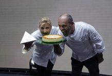 El VI Concurso Nacional de Tarta de Queso Manchego 2026 corona a José Antonio Pintado Mota y Nicoleta Ionela Gherghe Gherghe como ganadores El VI Concurso Nacional de Tarta de Queso Manchego 2026 corona a José Antonio Pintado Mota y Nicoleta Ionela Gherghe Gherghe como ganadores