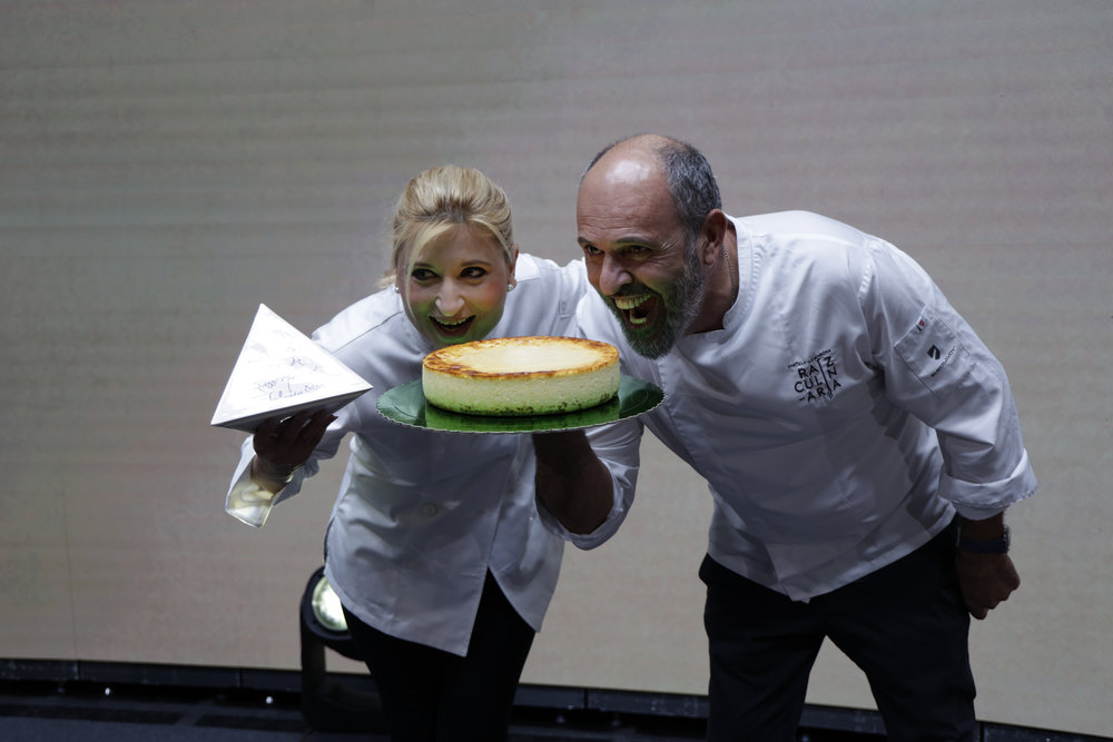 El VI Concurso Nacional de Tarta de Queso Manchego 2026 corona a José Antonio Pintado Mota y Nicoleta Ionela Gherghe Gherghe como ganadores 6 El VI Concurso Nacional de Tarta de Queso Manchego 2026 corona a José Antonio Pintado Mota y Nicoleta Ionela Gherghe Gherghe como ganadores