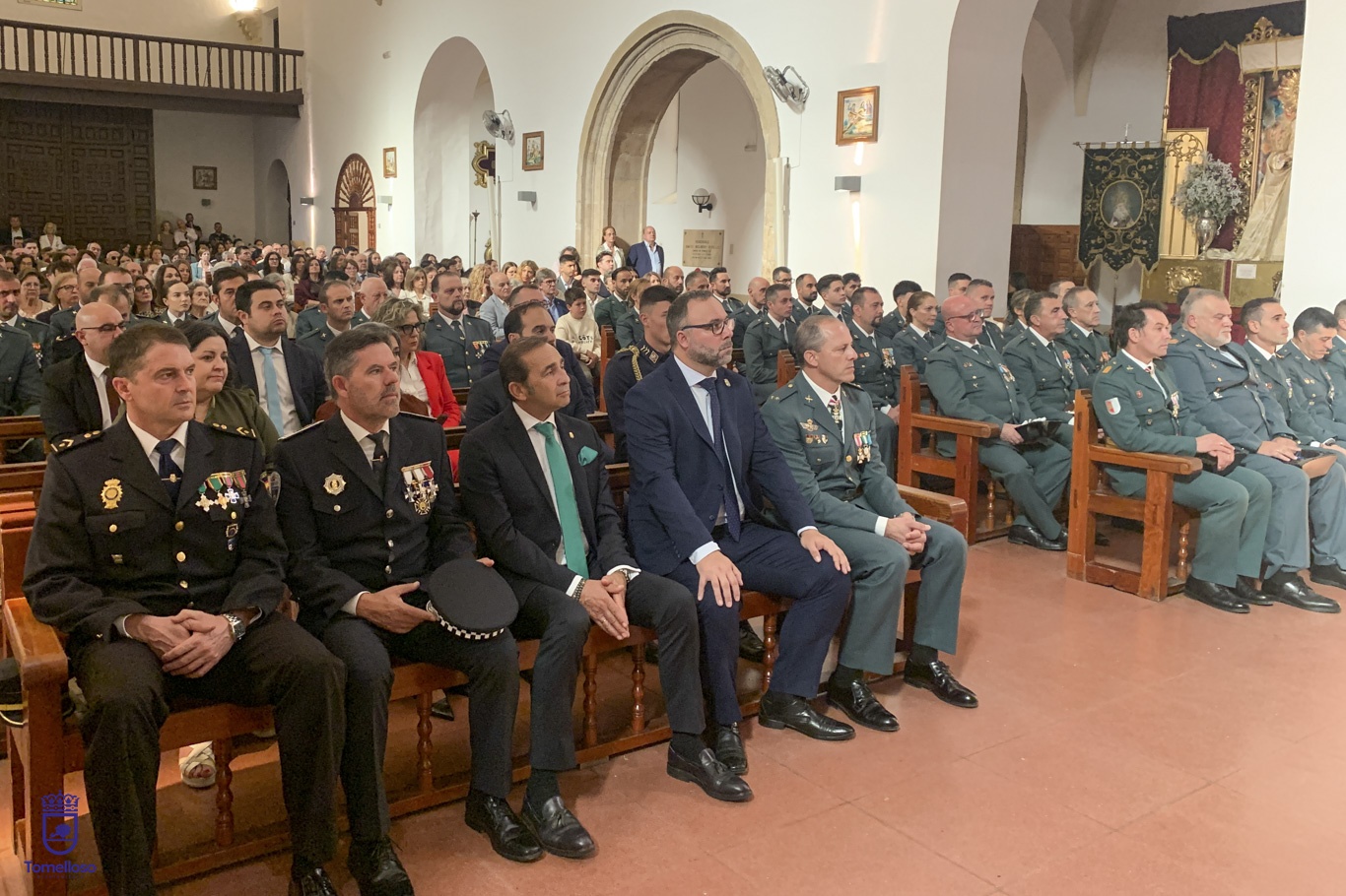 Tomelloso reconoce la labor de la Guardia Civil en el Día del Pilar antes de concederle la Medalla de Oro 5 Javier Navarro destaca la profesionalidad, entrega y vocación de servicio de la Guardia Civil en la celebración de su patrona