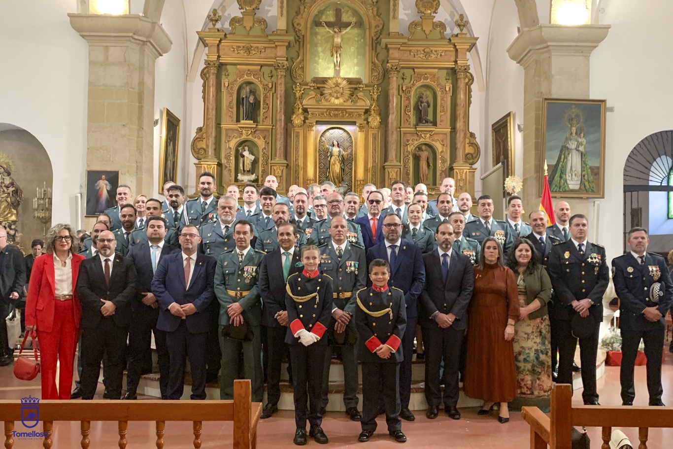 Tomelloso reconoce la labor de la Guardia Civil en el Día del Pilar antes de concederle la Medalla de Oro 1 Javier Navarro destaca la profesionalidad, entrega y vocación de servicio de la Guardia Civil en la celebración de su patrona