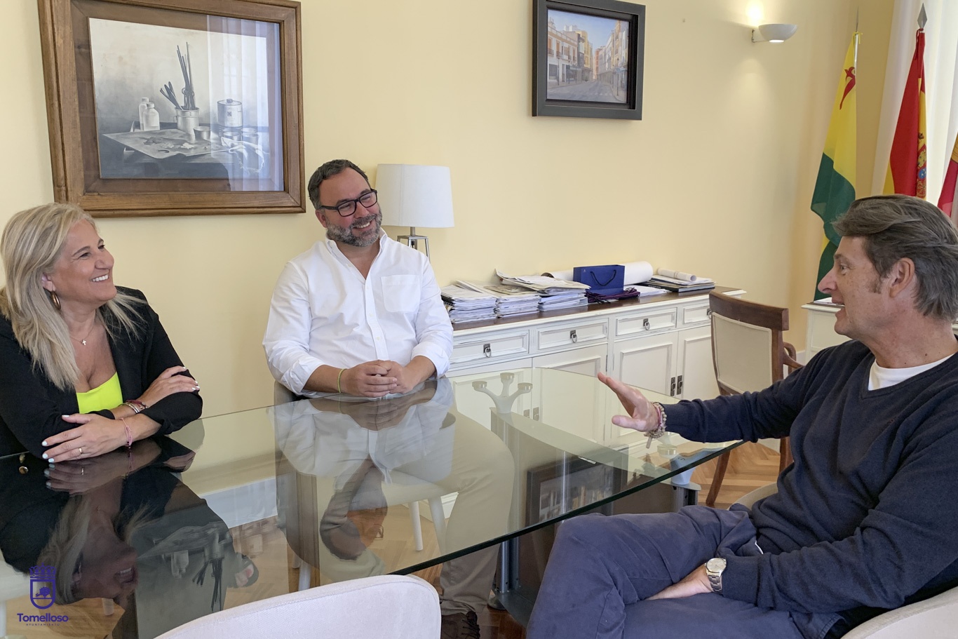 Javier Navarro aborda con el presidente de la Asociación de Empresarios el desarrollo del convenio de colaboración de 2026