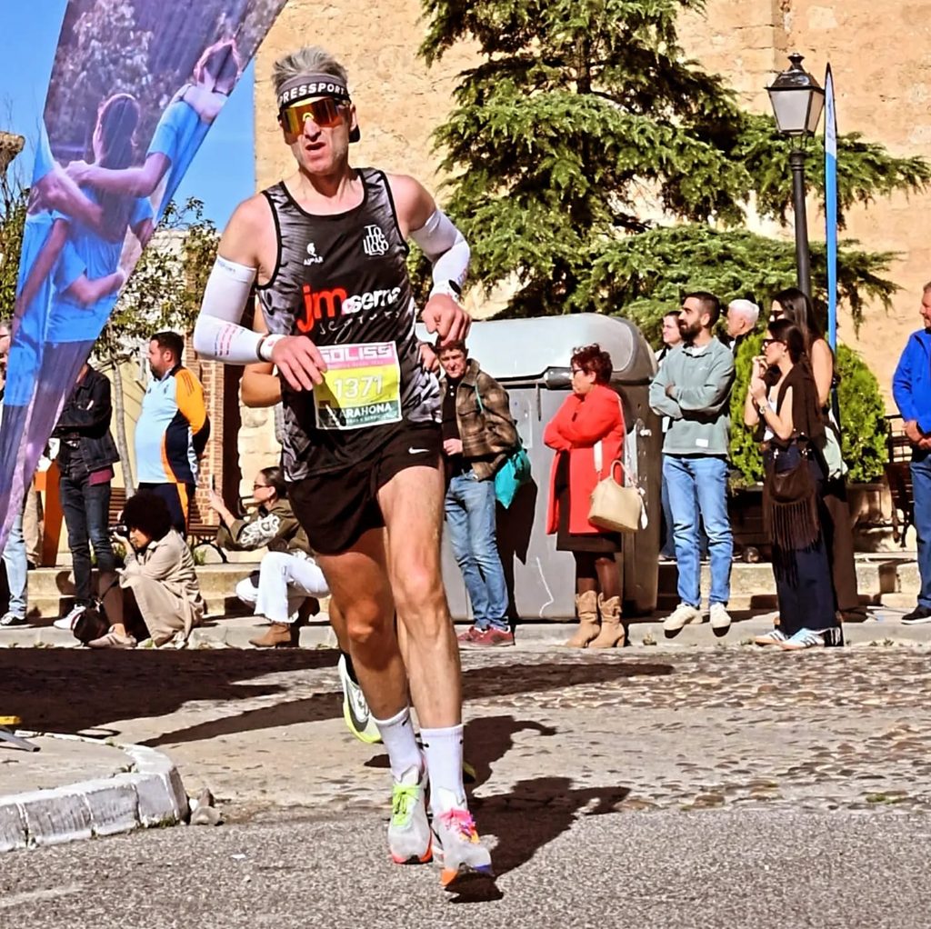 El CDE JM Serna Seguros brilla con dos podios y grandes marcas en el exigente 10K de Socu&eacute;llamos