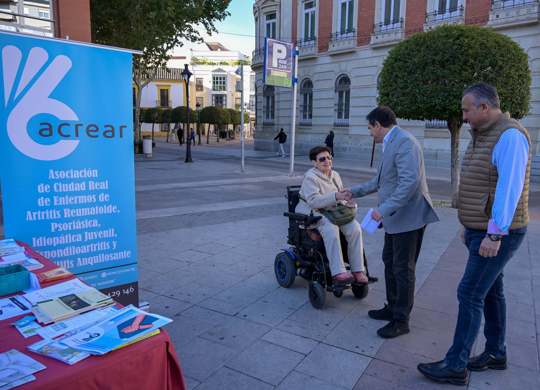 La Diputación de Ciudad Real muestra su apoyo a la Asociación de Enfermos de Artritis Reumatoide (ACREAR) 2 La Diputación de Ciudad Real muestra su apoyo a la Asociación de Enfermos de Artritis Reumatoide (ACREAR)