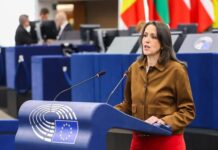 Cristina Maestre reclama respuestas europeas ante el aumento de los precios de los alimentos como gravar los beneficios caídos del cielo y ofrecer ayudas a familias y agricultores Cristina Maestre, eurodiputada miembro de la Comisión de Agricultura, ha reivindicado la necesidad de respuestas europeas ante el incremento de los costes que afrontan los agricultores y la pérdida de poder adquisitivo de los consumidores. "El agricultor está vendiendo a pérdidas y el ciudadano está perdiendo nivel adquisitivo", ha advertido, tras poner de relieve la evolución de los precios de los insumos agrarios. Maestre ha señalado que, según los datos de Eurostat, durante el segundo trimestre la energía y los lubricantes agrarios han aumentado un 22%, mientras que los fertilizantes lo han hecho un 13,4%. Al mismo tiempo, los precios de venta de los agricultores han bajado de media un 5,8%. Ante esta situación, la eurodiputada ha defendido la necesidad de adoptar respuestas a escala europea que permitan proteger tanto a los consumidores como al sector agrario. Entre ellas, ha planteado gravar los beneficios extraordinarios "caídos del cielo" y establecer medidas de apoyo a ciudadanos y agricultores, poniendo como ejemplo las iniciativas adoptadas por el Gobierno de España para hacer frente al incremento de los precios y cuantificadas en 12.000 millones de euros. Maestre ha reclamado además reducir la dependencia exterior de la Unión Europea mediante un impulso decidido a la producción europea de fertilizantes y al autoconsumo energético de las explotaciones. "Es muy importante que impulsemos, de verdad, la producción europea de fertilizantes y el autoconsumo energético de las explotaciones", ha señalado. Por último, la eurodiputada socialista ha defendido reforzar el papel de los agricultores en la cadena de valor y garantizar una mayor transparencia en la formación de los precios hasta el destinatario final. "Hay que reforzar su papel en la cadena de valor y exigir transparencia en los precios también en el destinatario final", ha concluido.