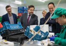 Núñez apuesta por la bajada de impuestos para impulsar el campo y la industria agroalimentaria de Castilla-La Mancha Núñez apuesta por la bajada de impuestos para impulsar el campo y la industria agroalimentaria de Castilla-La Mancha