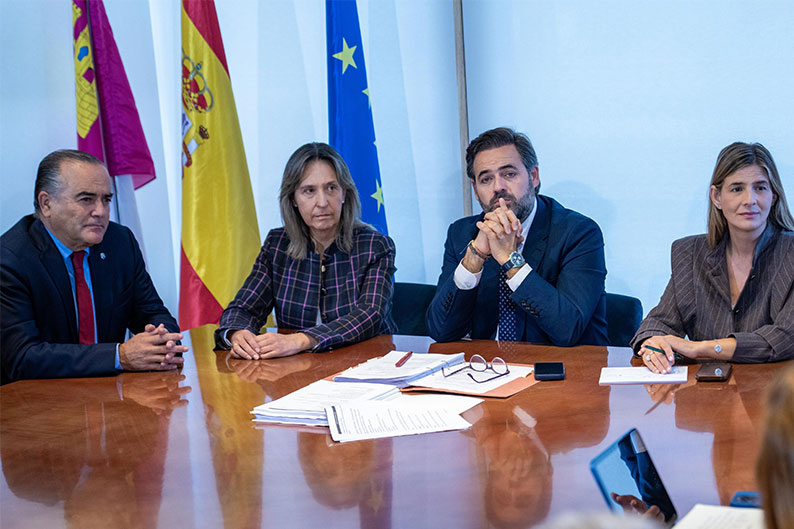 Núñez  reclama a Page que apoye el plan de infraestructuras del PP para modernizar Castilla-La Mancha y acabar con años de proyectos pendientes