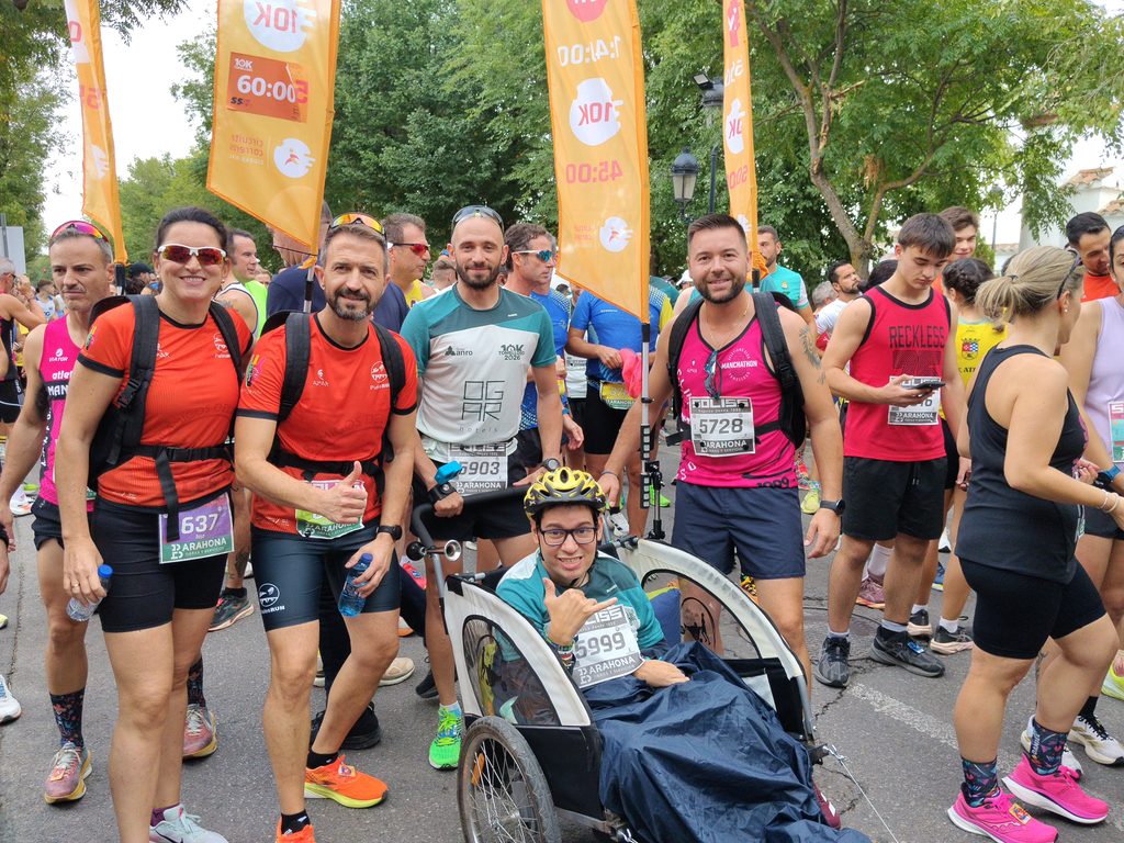 Los Pieles Run hacen historia en la 10K de Tomelloso: correr, ayudar y representar el verdadero espíritu del atletismo popular 6 pielesrun10k2026 6