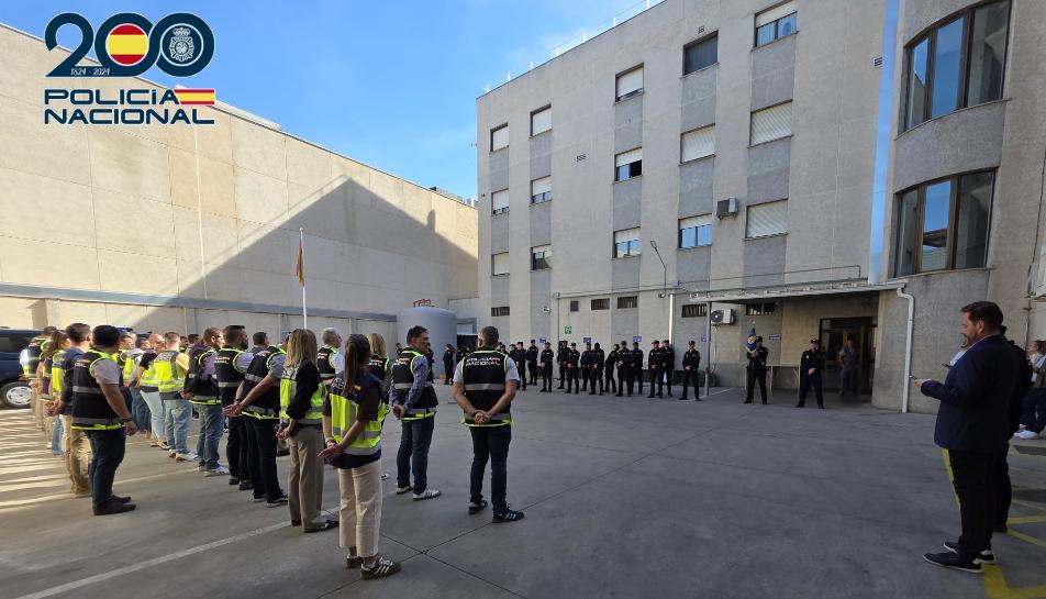 La Policía Nacional de Ciudad Real despide al que era su jefe provincial, el comisario principal José Alberto Camacho Pedrero 2 policiadespidejosealbertocamacho 3