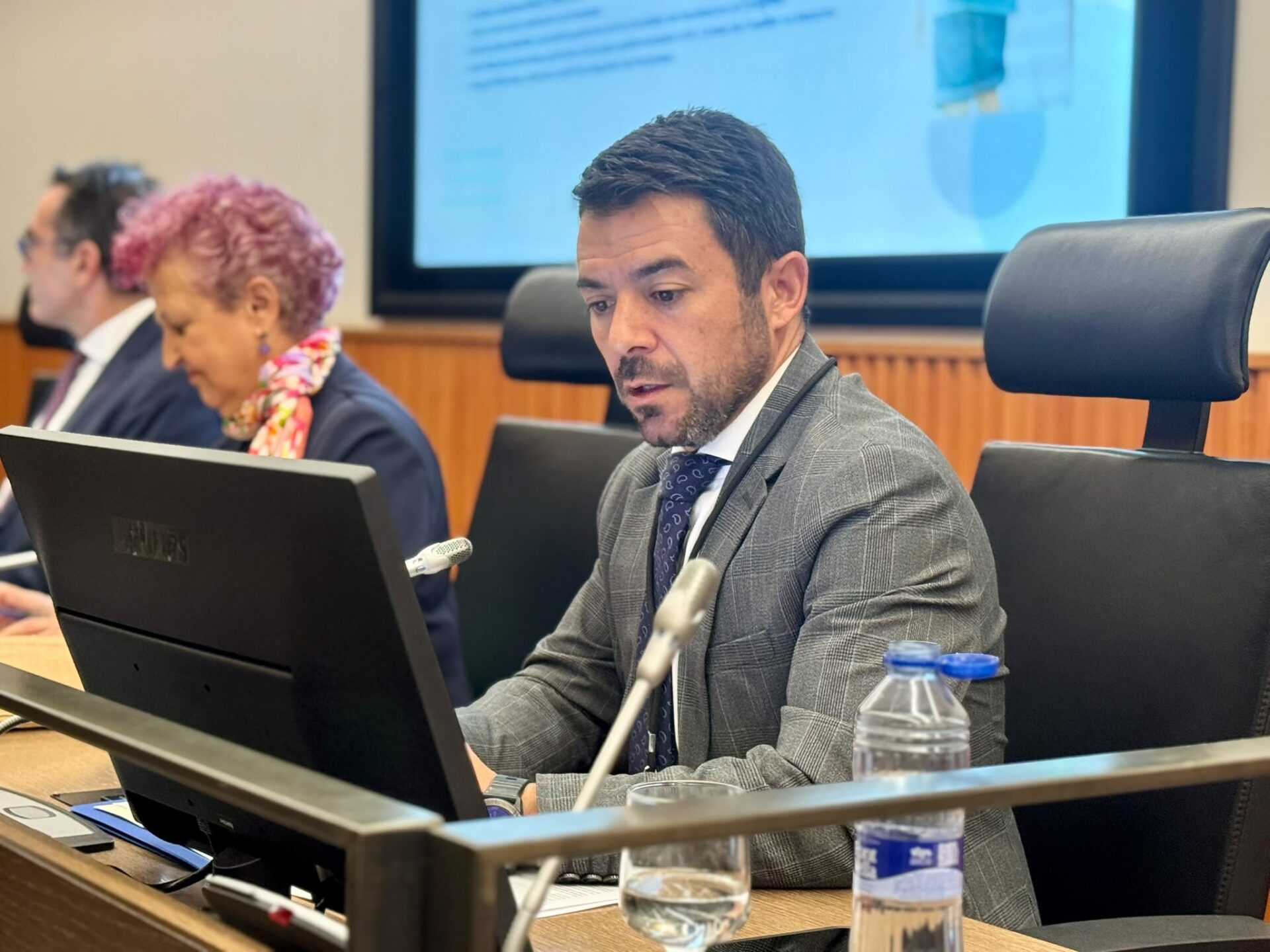 VOX exige la incorporación del Psicólogo Sanitario en el SESCAM 