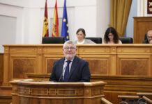Redondo reprocha que Page apruebe su ley de vivienda rechazando las propuestas del PP y «sin despejar las dudas jurídicas» Redondo reprocha que Page apruebe su ley de vivienda rechazando las propuestas del PP y "sin despejar las dudas jurídicas"