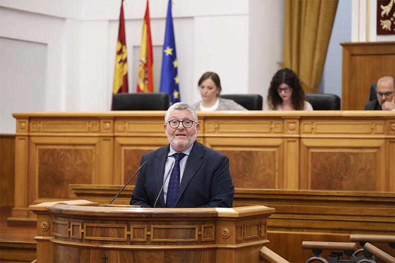 Redondo reprocha que Page apruebe su ley de vivienda rechazando las propuestas del PP y 