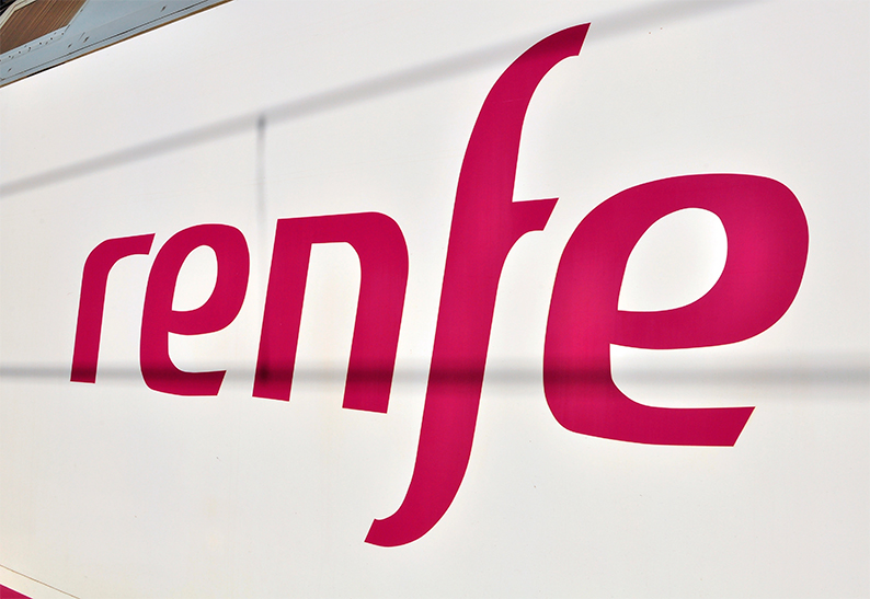 Renfe activa su plan de asistencia y servicios alternativos tras el accidente ferroviario en Toledo