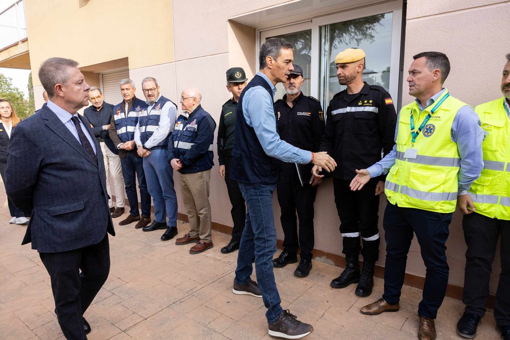 Castilla-La Mancha baja a nivel 1 la emergencia tras la tragedia, con 69 fallecidos y 70 denuncias de desaparición 6 reunin del cecopi por el accidente ferroviario de urda 55621058973 o