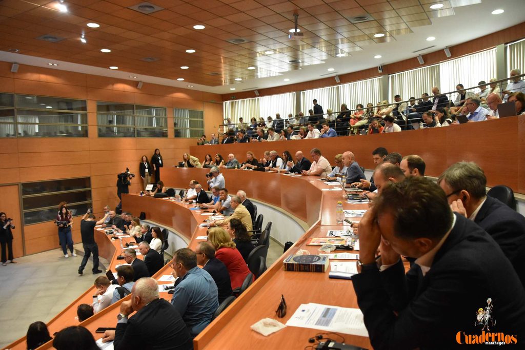 La Cooperativa Virgen de las Viñas sitúa a Tomelloso en el centro del debate europeo sobre el futuro del vino 4 sextareunion intergrupo del vino 36