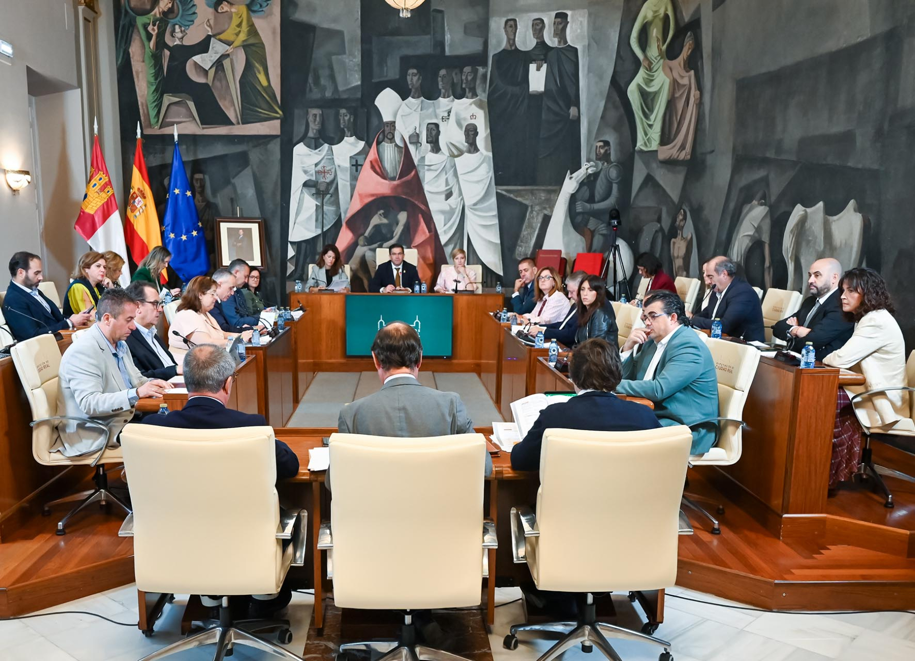 Valverde defiende en el Pleno que la Diputación de Ciudad Real afronta la cooperación municipal sin sectarismos y al servicio de los ciudadanos 1 Valverde defiende en el Pleno que la Diputación de Ciudad Real afronta la cooperación municipal sin sectarismos y al servicio de los ciudadanos