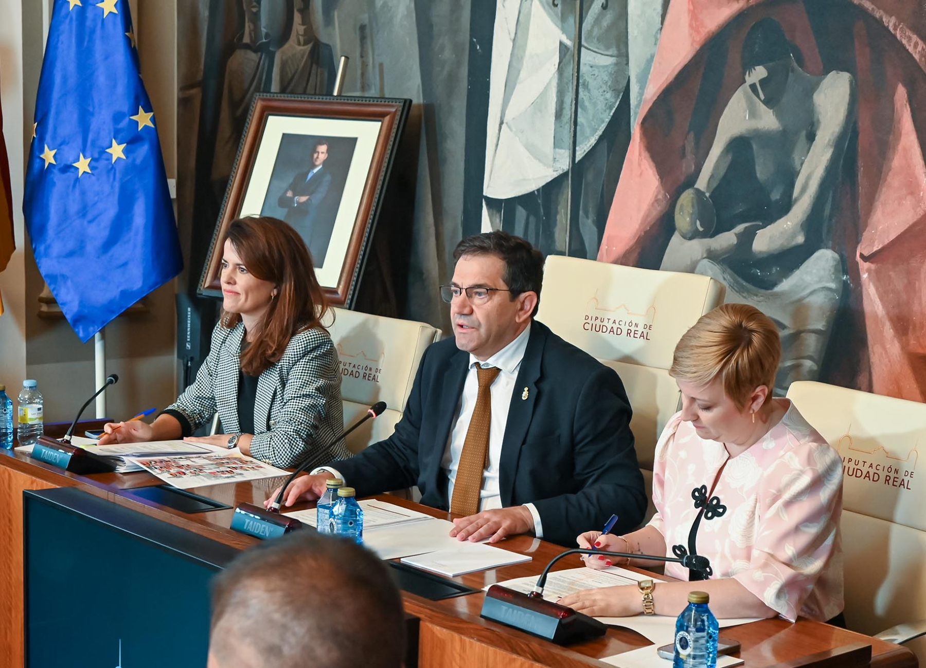 Valverde defiende en el Pleno que la Diputación de Ciudad Real afronta la cooperación municipal sin sectarismos y al servicio de los ciudadanos 2 Valverde defiende en el Pleno que la Diputación de Ciudad Real afronta la cooperación municipal sin sectarismos y al servicio de los ciudadanos