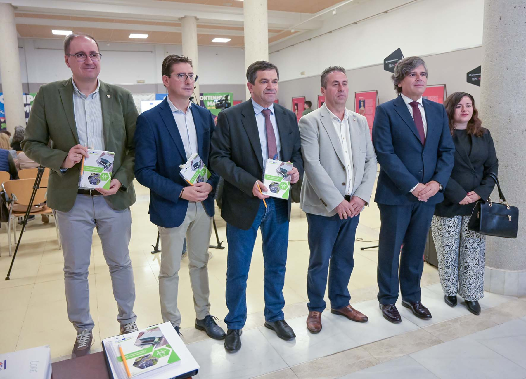 Valverde destaca el liderazgo de la provincia de Ciudad Real en la gestión de biorresiduos en el marco del proyecto europeo CORE 10 Valverde destaca el liderazgo de la provincia de Ciudad Real en la gestión de biorresiduos en el marco del proyecto europeo CORE