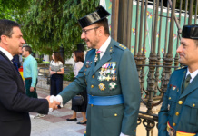 Valverde pone en valor todo “lo que nos une” en la Fiesta Nacional y reconoce la labor de la Guardia Civil como garante de la democracia Valverde pone en valor todo “lo que nos une” en la Fiesta Nacional y reconoce la labor de la Guardia Civil como garante de la democracia