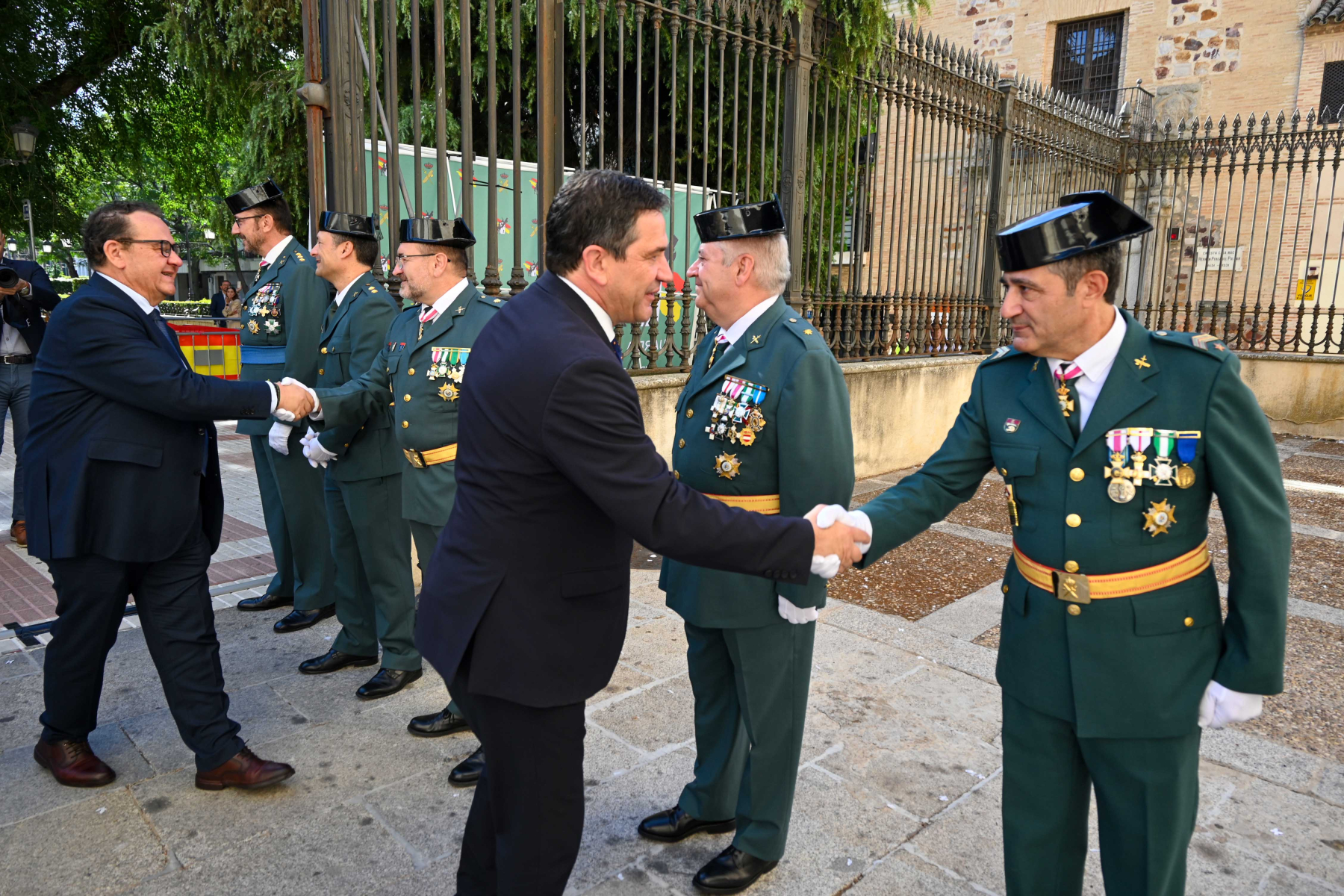 Valverde pone en valor todo “lo que nos une” en la Fiesta Nacional y reconoce la labor de la Guardia Civil como garante de la democracia 4 Valverde pone en valor todo “lo que nos une” en la Fiesta Nacional y reconoce la labor de la Guardia Civil como garante de la democracia