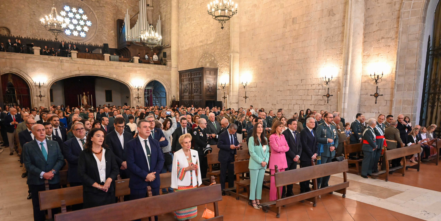 Valverde pone en valor todo “lo que nos une” en la Fiesta Nacional y reconoce la labor de la Guardia Civil como garante de la democracia 12 Valverde pone en valor todo “lo que nos une” en la Fiesta Nacional y reconoce la labor de la Guardia Civil como garante de la democracia