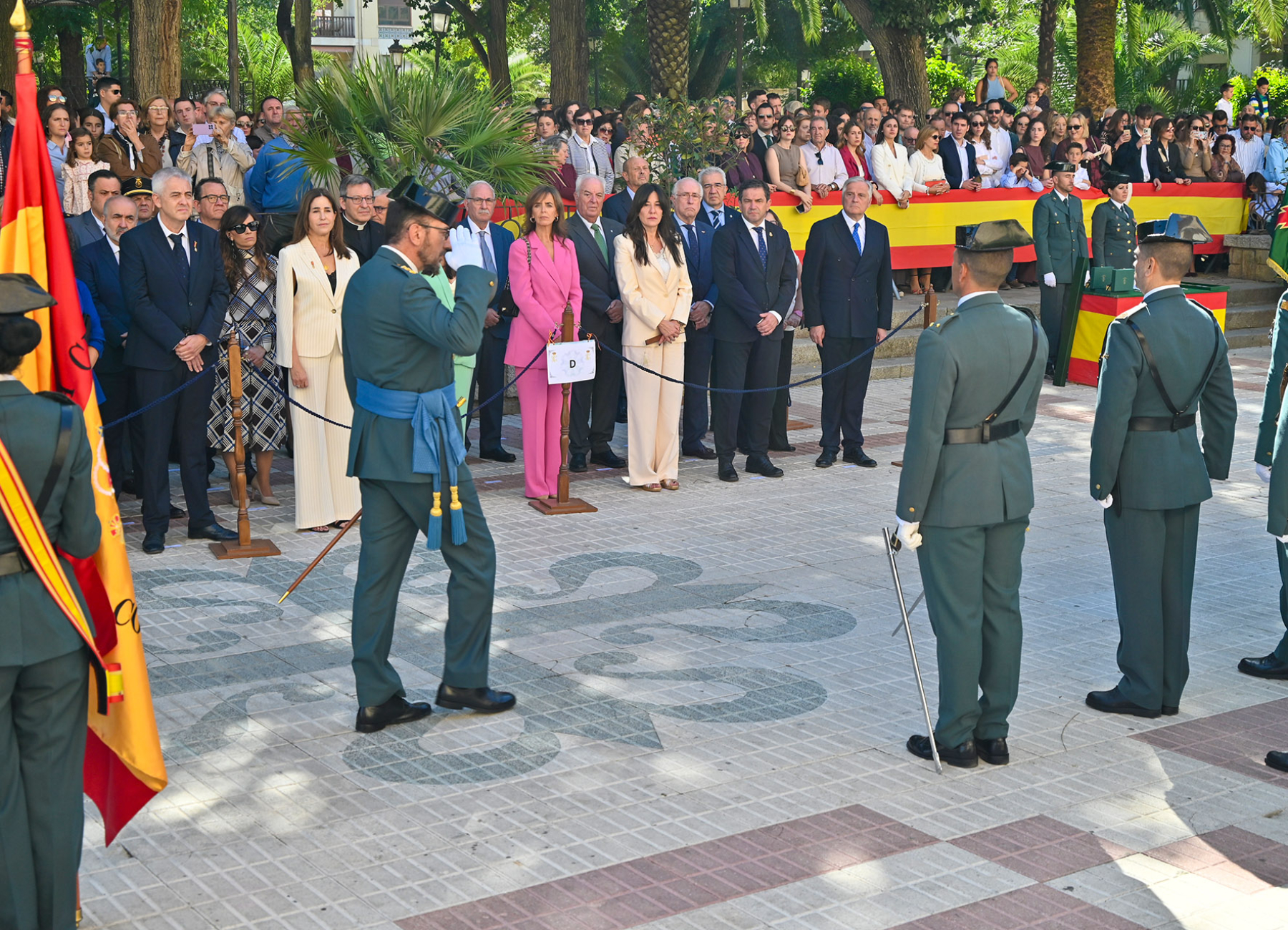Valverde pone en valor todo “lo que nos une” en la Fiesta Nacional y reconoce la labor de la Guardia Civil como garante de la democracia 6 Valverde pone en valor todo “lo que nos une” en la Fiesta Nacional y reconoce la labor de la Guardia Civil como garante de la democracia