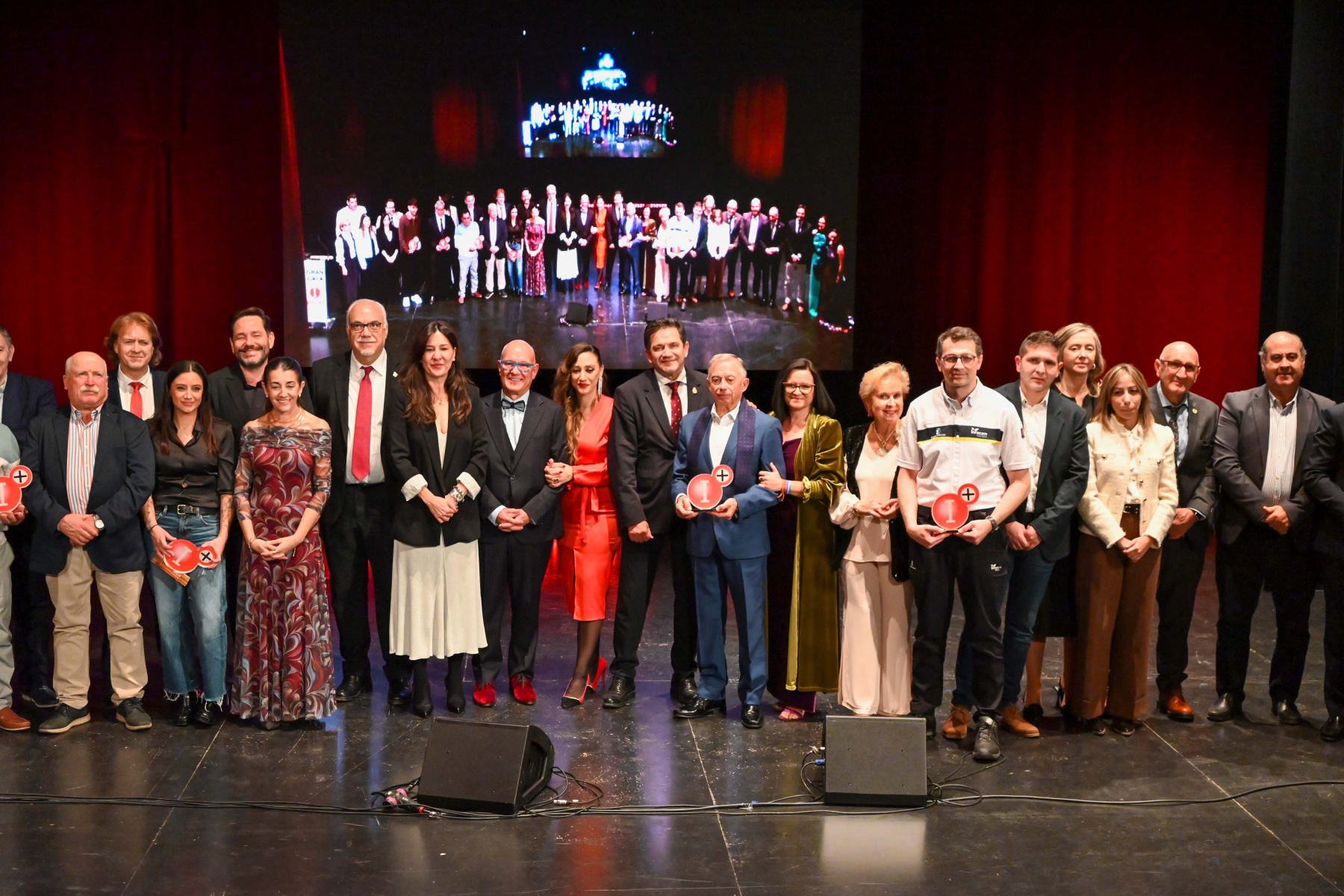 Valverde reivindica el periodismo de cercanía como herramienta fundamental para construir provincia en la XXIII Gala de Imás Televisión 9 Valverde reivindica el periodismo de cercanía como herramienta fundamental para construir provincia en la XXIII Gala de Imás Televisión